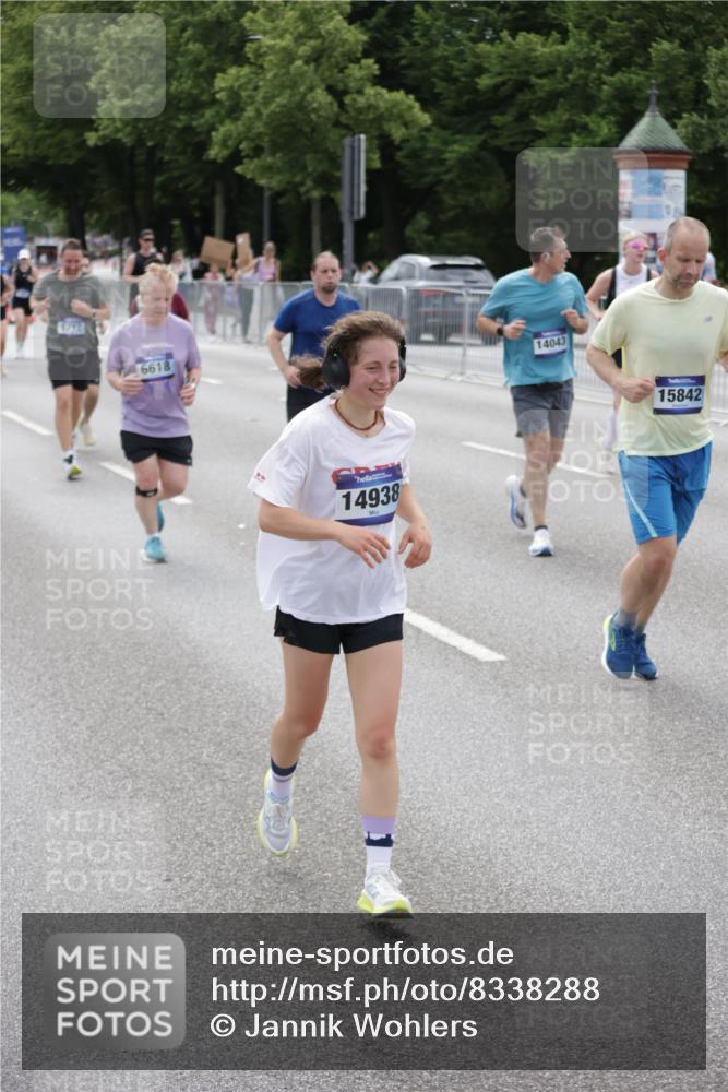 29.06.2025 - hella hamburg halbmarathon Jannik Wohlers http://msf.ph/oto/8338288 29.06.2025 10:41:24 Lombardsbrücke 1509, 1623, 1648, 1712, 3459, 3460, 4541, 4787, 5432, 6137, 6320, 6430, 6436, 6450, 6618, 6846, 7477, 7955, 7968, 8004, 8162, 8163, 8300, 8301, 8443, 8848, 8897, 9467, 9588, 10623, 11011, 11017, 11098, 11255, 11371, 11617, 11659, 11943, 12185, 12214, 12233, 12419, 12715, 12801, 12802, 13772, 14005, 14043, 14872, 14929, 14938, 15039, 15669, 15685, 15842, 15863, 16364, 16568, 17158, 17541, 17636, 18861, 18940, 18990, 19037, 19057, 19064 meine-sportfotos.de