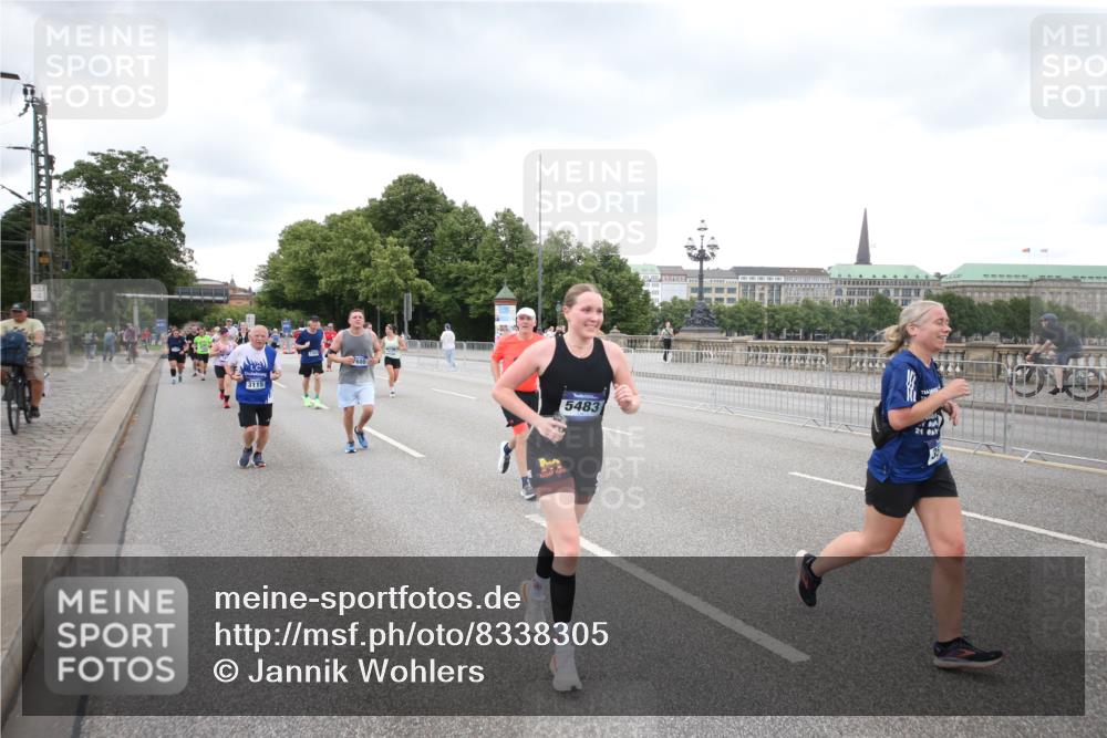 29.06.2025 - hella hamburg halbmarathon Jannik Wohlers http://msf.ph/oto/8338305 29.06.2025 10:55:01 Lombardsbrücke 1873, 1917, 3115, 3157, 3577, 4039, 4628, 5040, 5483, 5487, 7219, 7680, 8519, 8626, 9614, 9618, 9857, 9858, 10559, 10885, 11109, 12902, 13098, 13230, 14727, 15152, 15160, 15843, 16267, 16385, 16533, 16855, 17019, 17396, 18670, 18972, 19199 meine-sportfotos.de