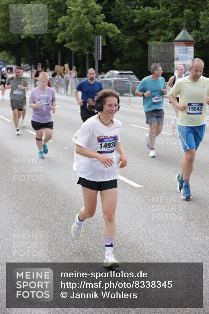 29.06.2025 - hella hamburg halbmarathon Jannik Wohlers http://msf.ph/oto/8338345 29.06.2025 10:41:24 Lombardsbrücke 1509, 1623, 1648, 1712, 3459, 3460, 4541, 4787, 5432, 6137, 6320, 6430, 6436, 6450, 6618, 6846, 7477, 7955, 7968, 8004, 8162, 8163, 8300, 8301, 8443, 8848, 8897, 9467, 9588, 10623, 11011, 11017, 11098, 11255, 11371, 11617, 11659, 11943, 12185, 12214, 12233, 12419, 12715, 12801, 12802, 13772, 14005, 14043, 14872, 14929, 14938, 15039, 15669, 15685, 15842, 15863, 16364, 16568, 17158, 17541, 17636, 18861, 18940, 18990, 19037, 19057, 19064 meine-sportfotos.de