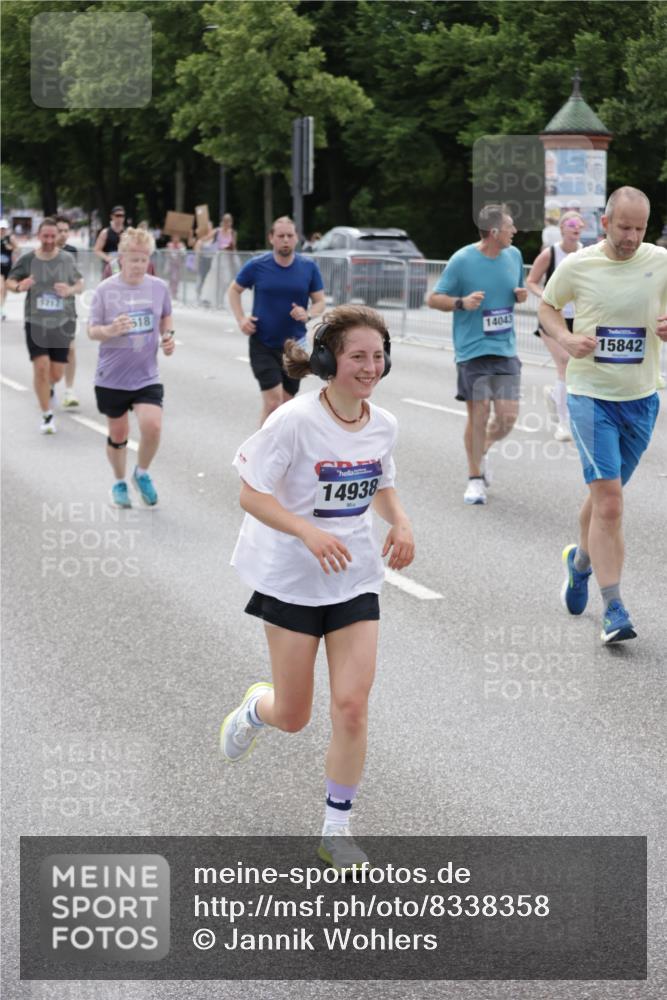 29.06.2025 - hella hamburg halbmarathon Jannik Wohlers http://msf.ph/oto/8338358 29.06.2025 10:41:24 Lombardsbrücke 1509, 1623, 1648, 1712, 3459, 3460, 4541, 4787, 5432, 6137, 6320, 6430, 6436, 6450, 6618, 6846, 7477, 7955, 7968, 8004, 8162, 8163, 8300, 8301, 8443, 8848, 8897, 9467, 9588, 10623, 11011, 11017, 11098, 11255, 11371, 11617, 11659, 11943, 12185, 12214, 12233, 12419, 12715, 12801, 12802, 13772, 14005, 14043, 14872, 14929, 14938, 15039, 15669, 15685, 15842, 15863, 16364, 16568, 17158, 17541, 17636, 18861, 18940, 18990, 19037, 19057, 19064 meine-sportfotos.de