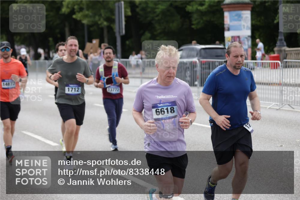 29.06.2025 - hella hamburg halbmarathon Jannik Wohlers http://msf.ph/oto/8338448 29.06.2025 10:41:26 Lombardsbrücke 1509, 1648, 1712, 3459, 3460, 4541, 4787, 5432, 6137, 6320, 6430, 6436, 6450, 6618, 6846, 7477, 7955, 7968, 8004, 8162, 8163, 8300, 8301, 8443, 8897, 8908, 9467, 9588, 10623, 11017, 11024, 11098, 11255, 11617, 11659, 11943, 12185, 12214, 12233, 12715, 12801, 12802, 13772, 14005, 14043, 14872, 14929, 14938, 15842, 15863, 16364, 16568, 17158, 17541, 18861, 18940, 18990, 19037, 19057, 19064 meine-sportfotos.de