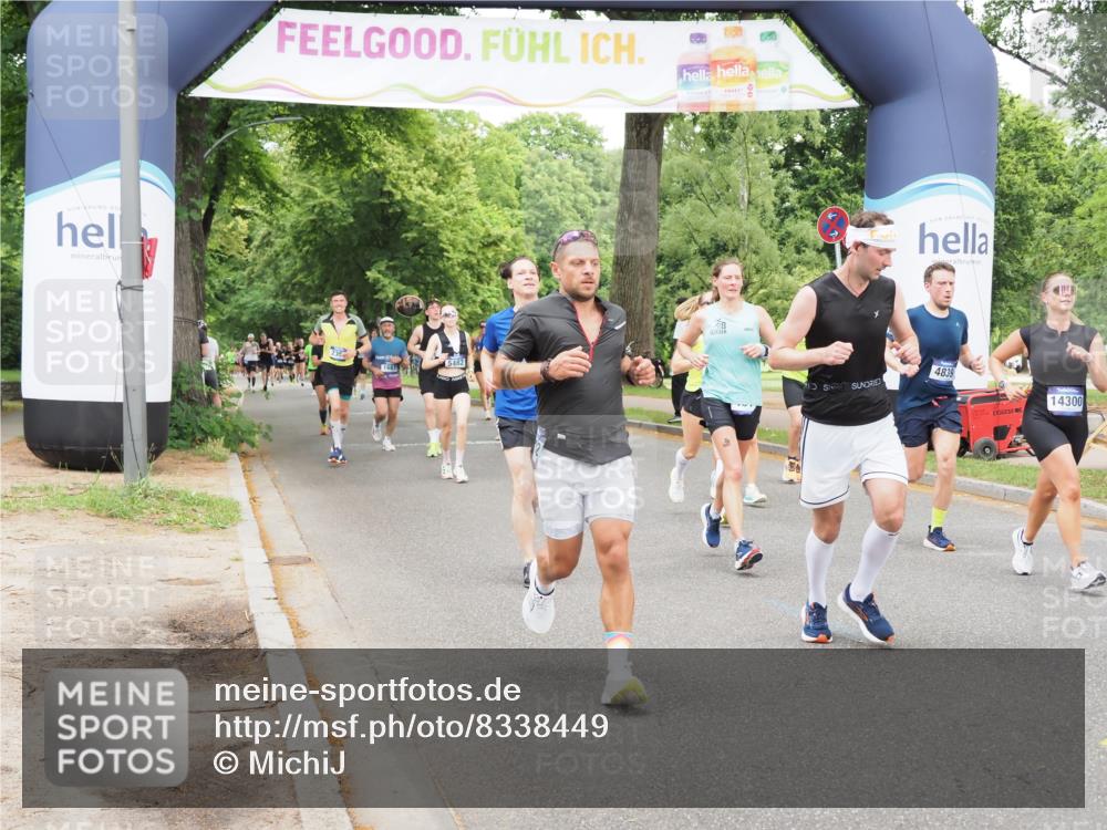 29.06.2025 - hella hamburg halbmarathon MichiJ http://msf.ph/oto/8338449 29.06.2025 10:39:31 Zwischen KM18-KM19 2364, 2396, 3426, 4558, 4814, 4839, 5032, 5116, 5482, 5607, 6562, 6657, 7724, 7732, 8661, 8710, 8720, 10529, 10811, 13792, 14300, 15831, 18249, 18820, 19208 meine-sportfotos.de