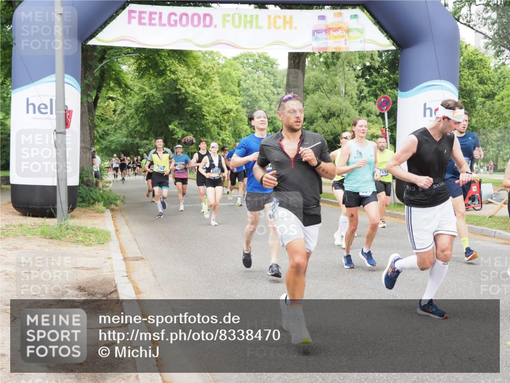 29.06.2025 - hella hamburg halbmarathon MichiJ http://msf.ph/oto/8338470 29.06.2025 10:39:31 Zwischen KM18-KM19 2364, 2396, 3426, 4558, 4814, 4839, 5032, 5116, 5482, 5607, 6562, 6657, 7724, 7732, 8661, 8710, 8720, 10529, 10811, 13792, 14300, 15831, 18249, 18820, 19208 meine-sportfotos.de