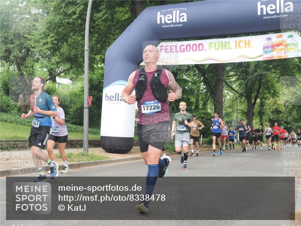 29.06.2025 - hella hamburg halbmarathon KatJ http://msf.ph/oto/8338478 29.06.2025 10:48:10 Zwischen KM18-KM19 1264, 7049, 8590, 8721 meine-sportfotos.de