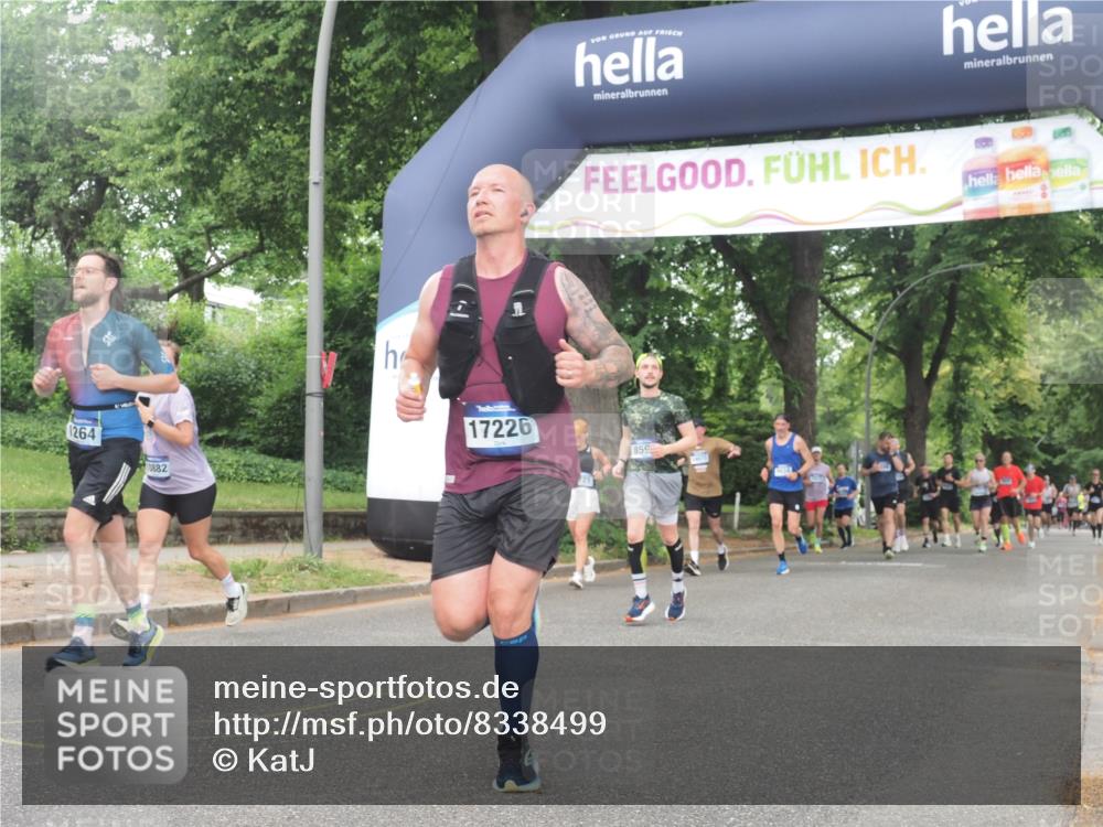 29.06.2025 - hella hamburg halbmarathon KatJ http://msf.ph/oto/8338499 29.06.2025 10:48:10 Zwischen KM18-KM19 1264, 7049, 8590, 8721 meine-sportfotos.de