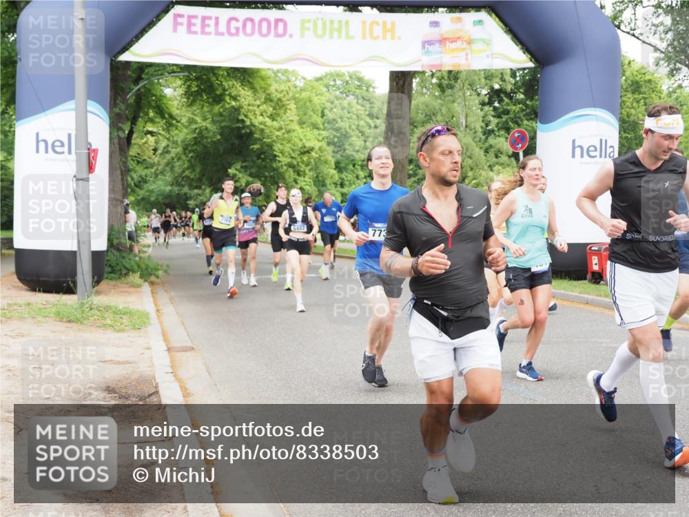 29.06.2025 - hella hamburg halbmarathon MichiJ http://msf.ph/oto/8338503 29.06.2025 10:39:31 Zwischen KM18-KM19 2364, 2396, 3426, 4558, 4814, 4839, 5032, 5116, 5482, 5607, 6562, 6657, 7724, 7732, 8661, 8710, 8720, 10529, 10811, 13792, 14300, 15831, 18249, 18820, 19208 meine-sportfotos.de