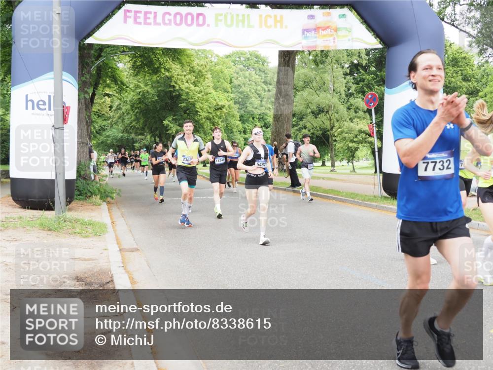 29.06.2025 - hella hamburg halbmarathon MichiJ http://msf.ph/oto/8338615 29.06.2025 10:39:32 Zwischen KM18-KM19 2364, 2396, 4558, 4814, 4839, 5032, 5482, 6562, 6657, 7178, 7724, 7732, 8661, 8710, 8720, 10529, 13792, 14300, 15831, 18249, 18820, 19208 meine-sportfotos.de