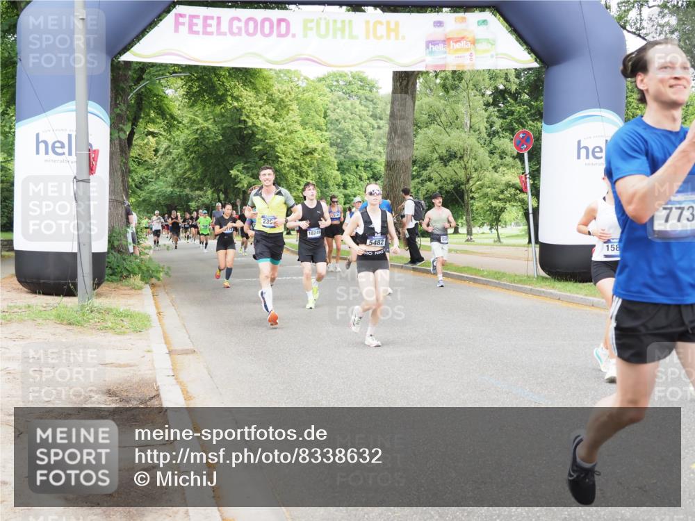 29.06.2025 - hella hamburg halbmarathon MichiJ http://msf.ph/oto/8338632 29.06.2025 10:39:32 Zwischen KM18-KM19 2364, 2396, 4558, 4814, 4839, 5032, 5482, 6562, 6657, 7178, 7724, 7732, 8661, 8710, 8720, 10529, 13792, 14300, 15831, 18249, 18820, 19208 meine-sportfotos.de