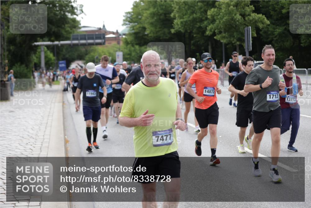 29.06.2025 - hella hamburg halbmarathon Jannik Wohlers http://msf.ph/oto/8338728 29.06.2025 10:41:27 Lombardsbrücke 1648, 1712, 3459, 3460, 4541, 4787, 5432, 6137, 6153, 6320, 6430, 6436, 6450, 6618, 6846, 7477, 7955, 7968, 8004, 8300, 8301, 8443, 8897, 8908, 9467, 9588, 10623, 11017, 11024, 11098, 11207, 11255, 11617, 11659, 11943, 12185, 12214, 12233, 12715, 12801, 12802, 13772, 14005, 14043, 14872, 14929, 14938, 15842, 15863, 16364, 16568, 17541, 18137, 18861, 18940, 18990, 19037, 19057 meine-sportfotos.de