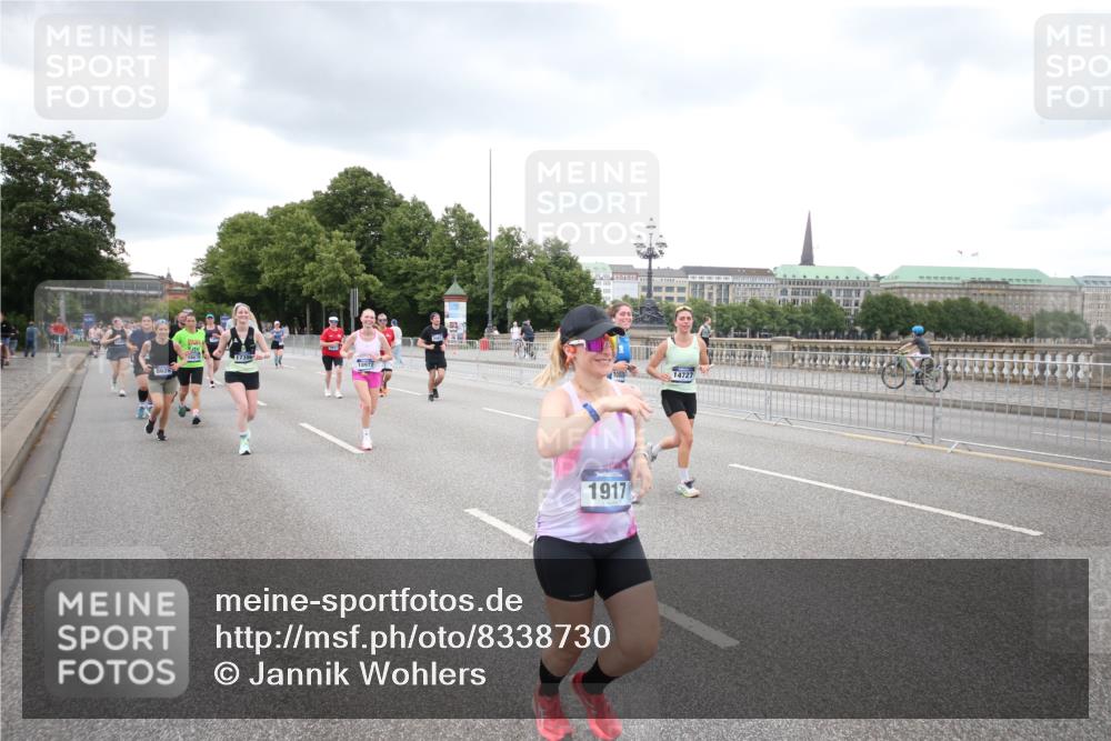 29.06.2025 - hella hamburg halbmarathon Jannik Wohlers http://msf.ph/oto/8338730 29.06.2025 10:55:06 Lombardsbrücke 1616, 1873, 1917, 3115, 3157, 3577, 4628, 5040, 5483, 5487, 7548, 7680, 8626, 9614, 9618, 9857, 9858, 10094, 10559, 10885, 11109, 12902, 13230, 14727, 15081, 15152, 16267, 16385, 16533, 16855, 17019, 17396, 18670, 18972 meine-sportfotos.de