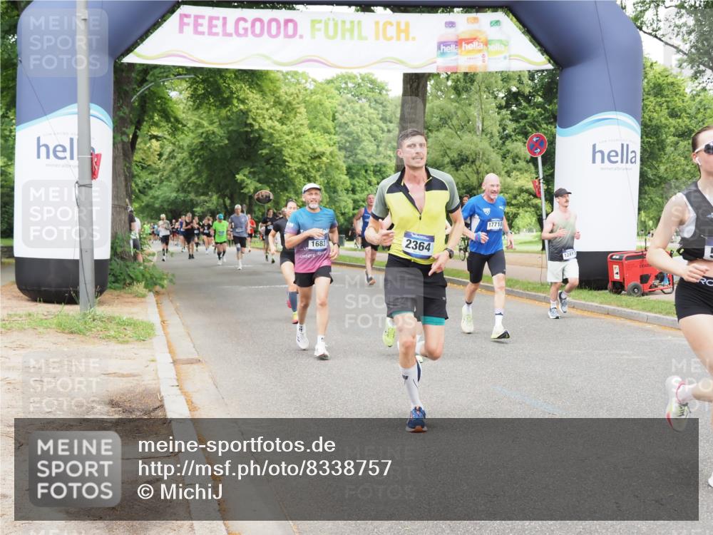 29.06.2025 - hella hamburg halbmarathon MichiJ http://msf.ph/oto/8338757 29.06.2025 10:39:34 Zwischen KM18-KM19 2364, 4121, 4814, 4839, 5032, 5482, 6562, 6657, 7178, 7724, 7732, 8172, 8661, 8710, 8720, 10529, 12413, 13792, 14300, 15831, 17710, 18249, 18820 meine-sportfotos.de