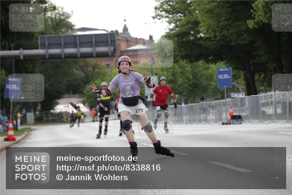 29.06.2025 - hella hamburg halbmarathon Jannik Wohlers http://msf.ph/oto/8338816 29.06.2025 09:02:01 Lombardsbrücke  meine-sportfotos.de