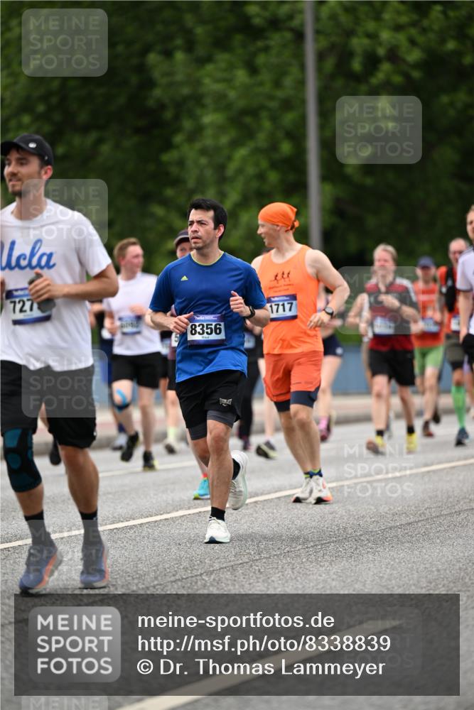 29.06.2025 - hella hamburg halbmarathon Dr. Thomas Lammeyer http://msf.ph/oto/8338839 29.06.2025 10:40:13 Kennedybrücke 1036, 1183, 1284, 1336, 1717, 2352, 2412, 2588, 2827, 3243, 3741, 3990, 4413, 4902, 5012, 5240, 5531, 6021, 6381, 6845, 6896, 7111, 7275, 7927, 8356, 8947, 10047, 10119, 10336, 10341, 10567, 11010, 11187, 11198, 11233 meine-sportfotos.de