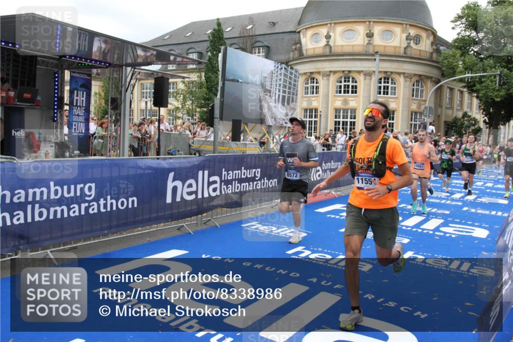 29.06.2025 - hella hamburg halbmarathon Michael Strokosch http://msf.ph/oto/8338986 29.06.2025 10:51:01 Ziel 1466, 1630, 2207, 3654, 7369, 8117, 8205, 8572, 10215, 11551, 12778, 13008, 13687, 14125, 15362, 15395, 15643, 16285, 17221, 18350 meine-sportfotos.de