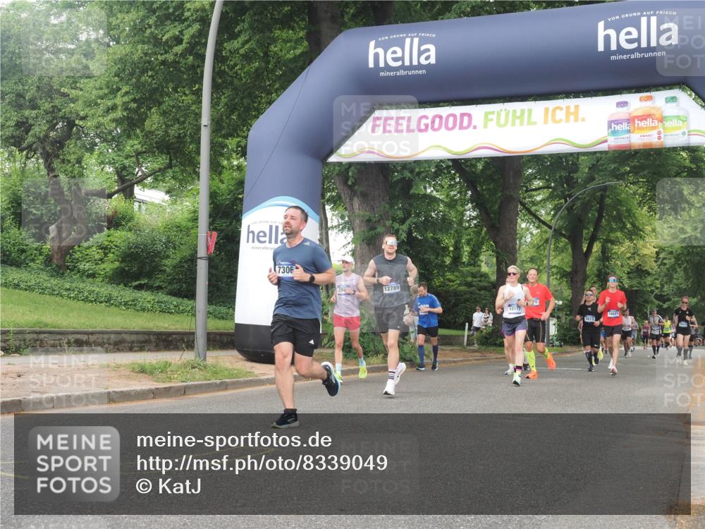 29.06.2025 - hella hamburg halbmarathon KatJ http://msf.ph/oto/8339049 29.06.2025 10:48:14 Zwischen KM18-KM19 1264, 2911, 7306, 8590, 8721 meine-sportfotos.de