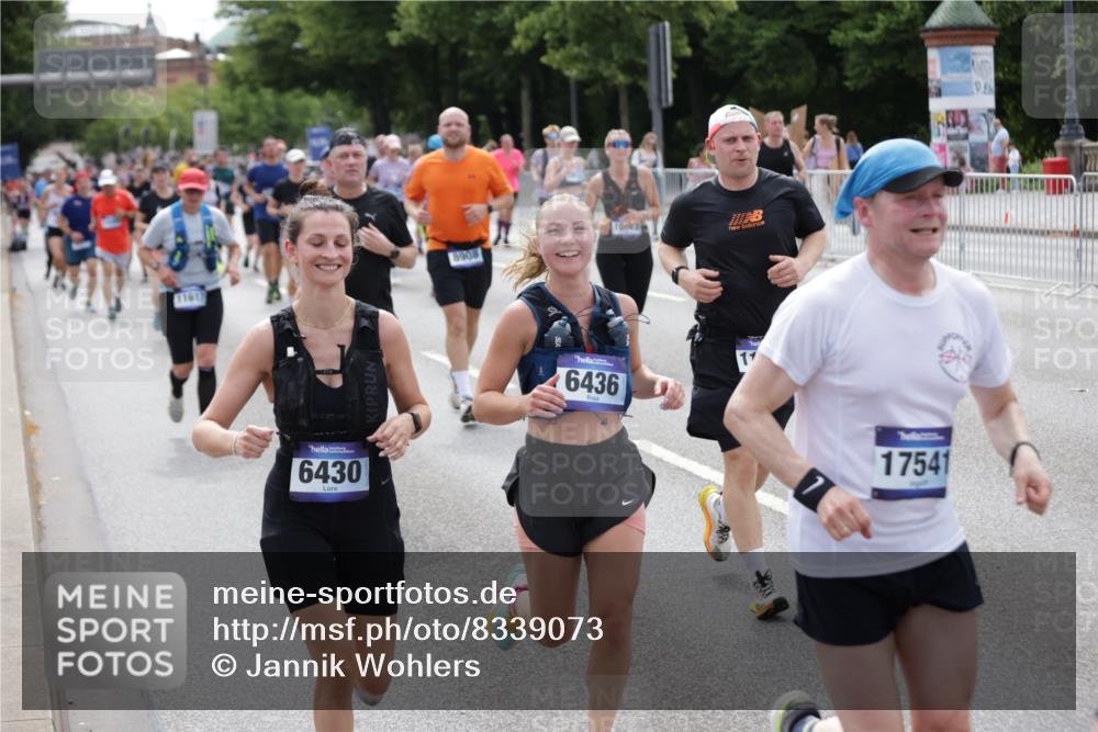 29.06.2025 - hella hamburg halbmarathon Jannik Wohlers http://msf.ph/oto/8339073 29.06.2025 10:41:33 Lombardsbrücke 1039, 1648, 1712, 1752, 2145, 2523, 2974, 3276, 3326, 3459, 3460, 3568, 4735, 4736, 5432, 5671, 6136, 6137, 6153, 6320, 6430, 6436, 6618, 6837, 6846, 7477, 7955, 8300, 8301, 8443, 8897, 8908, 9008, 9223, 9467, 10027, 10623, 11017, 11024, 11207, 11617, 11659, 11840, 11841, 11943, 12214, 12682, 12715, 12725, 12801, 12802, 13715, 13772, 14005, 14043, 14129, 14158, 14486, 14530, 14872, 14929, 14938, 15842, 15863, 16743, 17423, 17541, 18137, 18940 meine-sportfotos.de