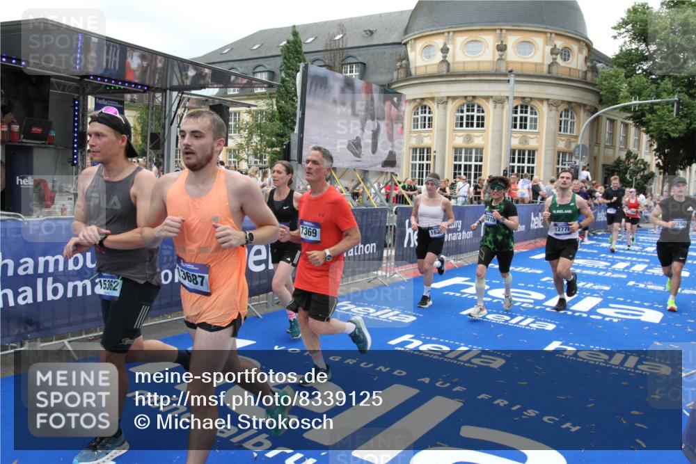 29.06.2025 - hella hamburg halbmarathon Michael Strokosch http://msf.ph/oto/8339125 29.06.2025 10:51:03 Ziel 1630, 2207, 7369, 8117, 8572, 8704, 10215, 10603, 11551, 12778, 13008, 13687, 14125, 15362, 16285, 17221, 18066, 18350 meine-sportfotos.de