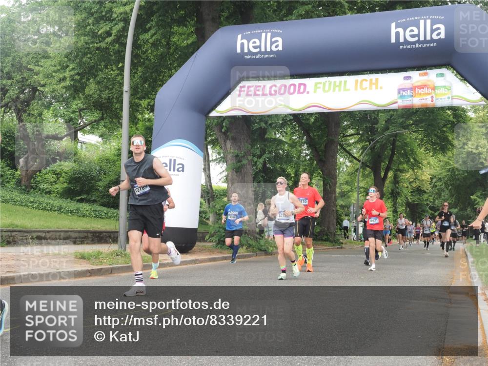 29.06.2025 - hella hamburg halbmarathon KatJ http://msf.ph/oto/8339221 29.06.2025 10:48:16 Zwischen KM18-KM19 2911, 5613, 5870, 7306, 8177, 8590, 8721 meine-sportfotos.de