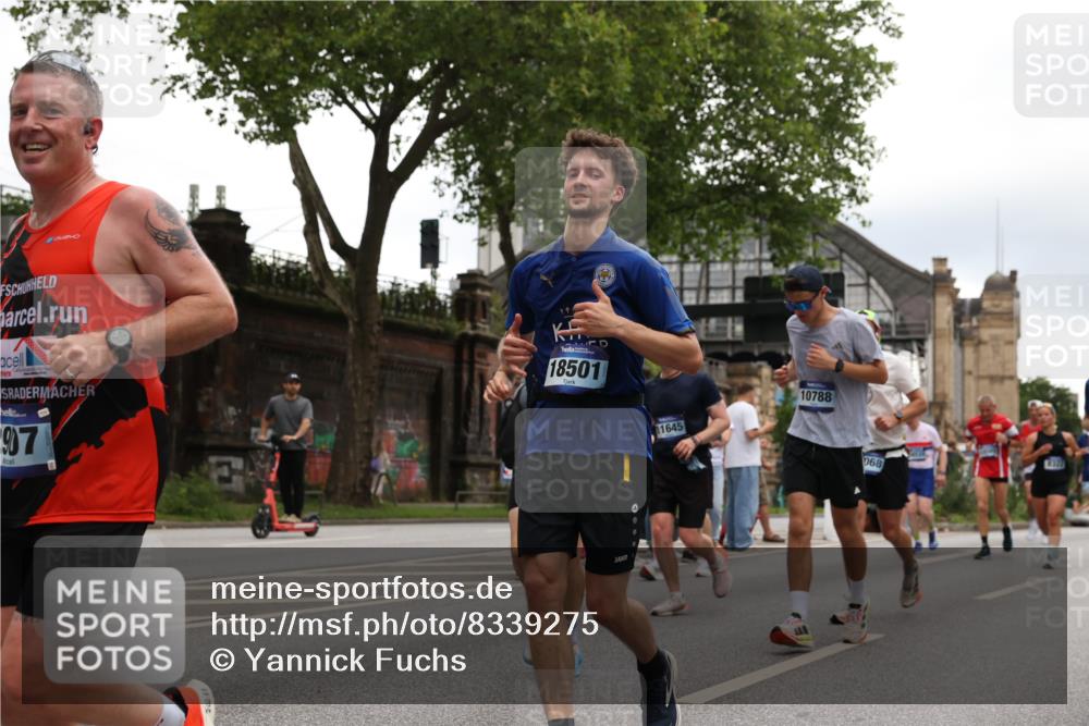 29.06.2025 - hella hamburg halbmarathon Yannick Fuchs http://msf.ph/oto/8339275 29.06.2025 10:52:04 20KM 1595, 1611, 2025, 2488, 2656, 2840, 2907, 3093, 3251, 3859, 4319, 4426, 4467, 4502, 4632, 4708, 4833, 5277, 5341, 5926, 6104, 6138, 6147, 6592, 6595, 7082, 7138, 7189, 8322, 8585, 9230, 9316, 9485, 10788, 11645, 12378, 12585, 12879, 13465, 13816, 13880, 14266, 14571, 15217, 15434, 15527, 16531, 17405, 17415, 17827, 18068, 18180, 18492, 18501, 18587, 18762, 18891 meine-sportfotos.de