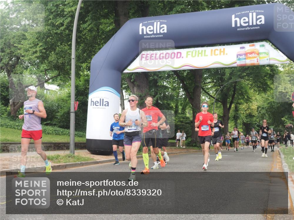 29.06.2025 - hella hamburg halbmarathon KatJ http://msf.ph/oto/8339320 29.06.2025 10:48:17 Zwischen KM18-KM19 2911, 5613, 5870, 7306, 8177, 8590 meine-sportfotos.de
