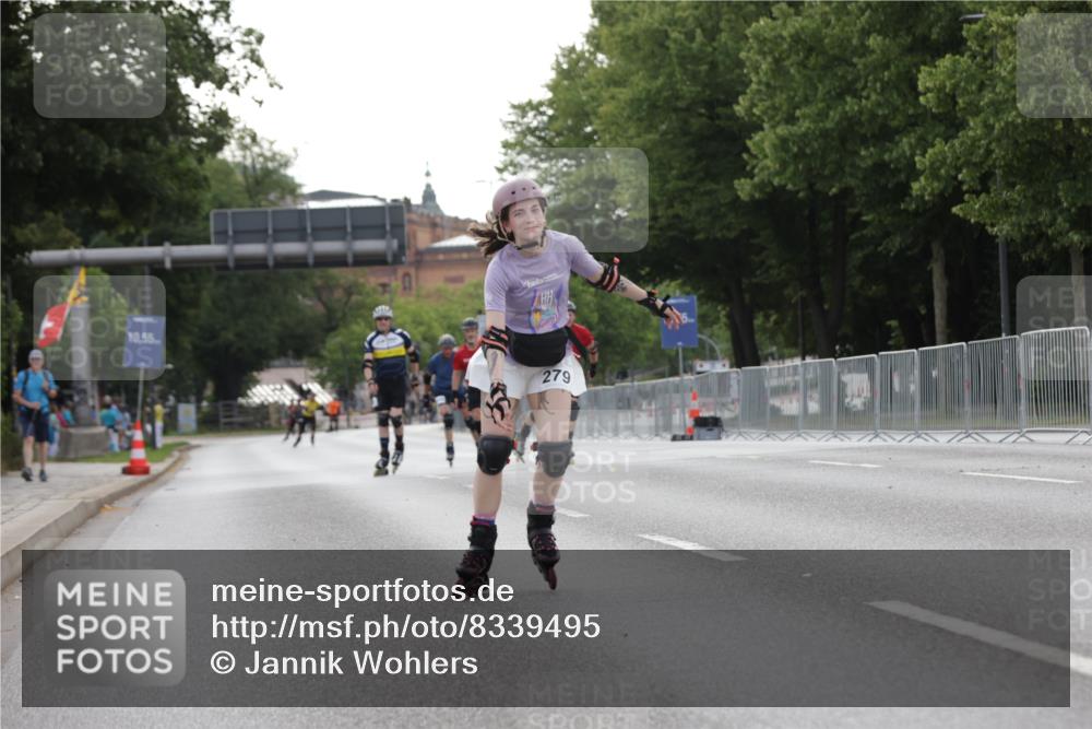 29.06.2025 - hella hamburg halbmarathon Jannik Wohlers http://msf.ph/oto/8339495 29.06.2025 09:02:03 Lombardsbrücke  meine-sportfotos.de