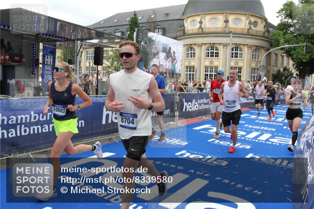29.06.2025 - hella hamburg halbmarathon Michael Strokosch http://msf.ph/oto/8339580 29.06.2025 10:51:10 Ziel 1366, 1630, 4077, 4816, 4967, 6027, 8117, 8261, 8508, 8704, 10508, 10603, 11733, 13008, 13073, 17384, 17823, 18066 meine-sportfotos.de