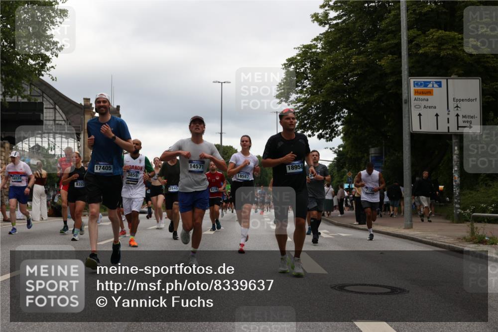 29.06.2025 - hella hamburg halbmarathon Yannick Fuchs http://msf.ph/oto/8339637 29.06.2025 10:52:05 20KM 1595, 1611, 2025, 2488, 2656, 2840, 2907, 3093, 3251, 3859, 4319, 4426, 4467, 4502, 4632, 4708, 4833, 5277, 5341, 5926, 6104, 6138, 6147, 6592, 6595, 7082, 7138, 7189, 8322, 8585, 9230, 9316, 9485, 10788, 11394, 11645, 12378, 12585, 12879, 13465, 13816, 13880, 14266, 14571, 15217, 15434, 15527, 16531, 17405, 17415, 17827, 18068, 18180, 18492, 18501, 18587, 18762, 18891 meine-sportfotos.de