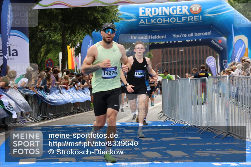 29.06.2025 - hella hamburg halbmarathon Strokosch-Dieckow http://msf.ph/oto/8339640 29.06.2025 10:33:03 Ziel 1910, 6473, 11169, 14276, 17802, 18679 meine-sportfotos.de