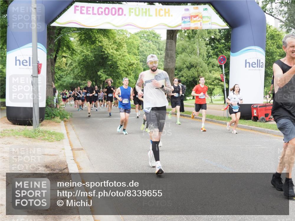 29.06.2025 - hella hamburg halbmarathon MichiJ http://msf.ph/oto/8339655 29.06.2025 10:39:46 Zwischen KM18-KM19 2814, 5008, 5020, 5093, 6198, 7383, 9145, 12519, 14198, 14286, 15727 meine-sportfotos.de