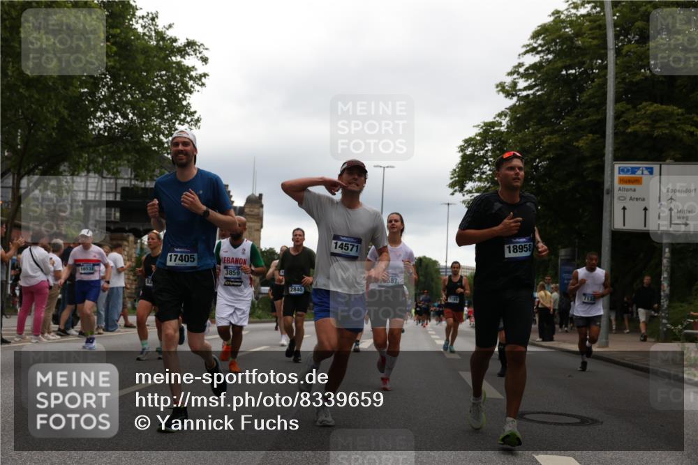 29.06.2025 - hella hamburg halbmarathon Yannick Fuchs http://msf.ph/oto/8339659 29.06.2025 10:52:06 20KM 1595, 1611, 1833, 2488, 2656, 2840, 2907, 3251, 3859, 4319, 4426, 4467, 4502, 4632, 4708, 4833, 5277, 5341, 5926, 6104, 6138, 6147, 6592, 6595, 7082, 7138, 7189, 8322, 8585, 9230, 9316, 9485, 10788, 11394, 11645, 12378, 12585, 12879, 13816, 13880, 14266, 14571, 15217, 15434, 15527, 16531, 17405, 17415, 17827, 18068, 18180, 18492, 18501, 18587, 18762, 18891 meine-sportfotos.de