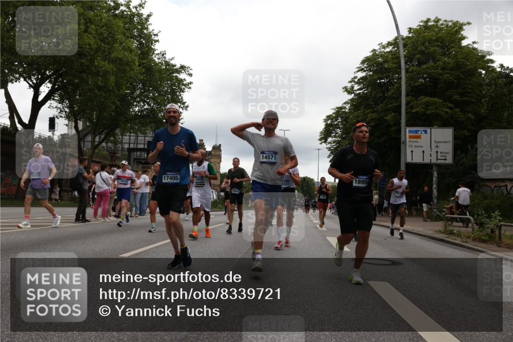 29.06.2025 - hella hamburg halbmarathon Yannick Fuchs http://msf.ph/oto/8339721 29.06.2025 10:52:06 20KM 1595, 1611, 1833, 2488, 2656, 2840, 2907, 3251, 3859, 4319, 4426, 4467, 4502, 4632, 4708, 4833, 5277, 5341, 5926, 6104, 6138, 6147, 6592, 6595, 7082, 7138, 7189, 8322, 8585, 9230, 9316, 9485, 10788, 11394, 11645, 12378, 12585, 12879, 13816, 13880, 14266, 14571, 15217, 15434, 15527, 16531, 17405, 17415, 17827, 18068, 18180, 18492, 18501, 18587, 18762, 18891 meine-sportfotos.de