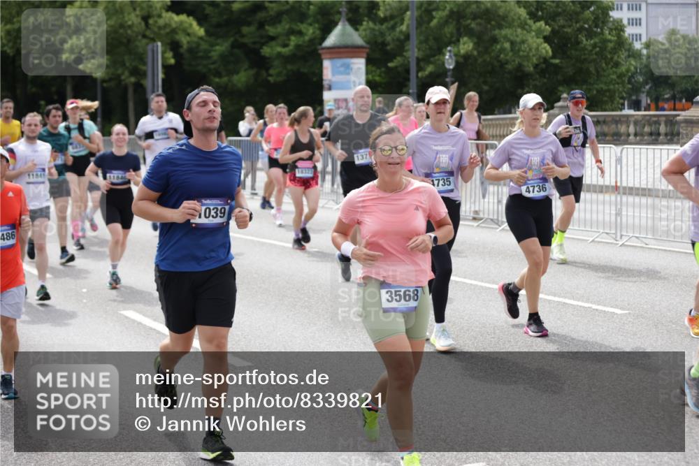 29.06.2025 - hella hamburg halbmarathon Jannik Wohlers http://msf.ph/oto/8339821 29.06.2025 10:41:40 Lombardsbrücke 1039, 1648, 1752, 2145, 2523, 2974, 3276, 3326, 3459, 3460, 3568, 4329, 4735, 4736, 4885, 5671, 6136, 6137, 6153, 6430, 6436, 6837, 6846, 6917, 7357, 8014, 8908, 9008, 9223, 9467, 10027, 10623, 10734, 11017, 11024, 11207, 11617, 11659, 11840, 11841, 12162, 12682, 12715, 12725, 12801, 12802, 13205, 13715, 14129, 14158, 14381, 14486, 14530, 15311, 16743, 17423, 17541, 18137, 18940 meine-sportfotos.de