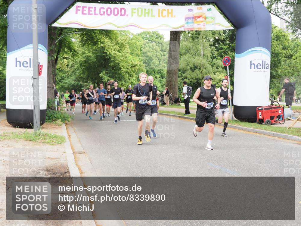 29.06.2025 - hella hamburg halbmarathon MichiJ http://msf.ph/oto/8339890 29.06.2025 10:39:50 Zwischen KM18-KM19 1257, 1657, 2814, 5008, 5020, 5093, 6198, 7383, 7475, 14198, 14286, 15427 meine-sportfotos.de