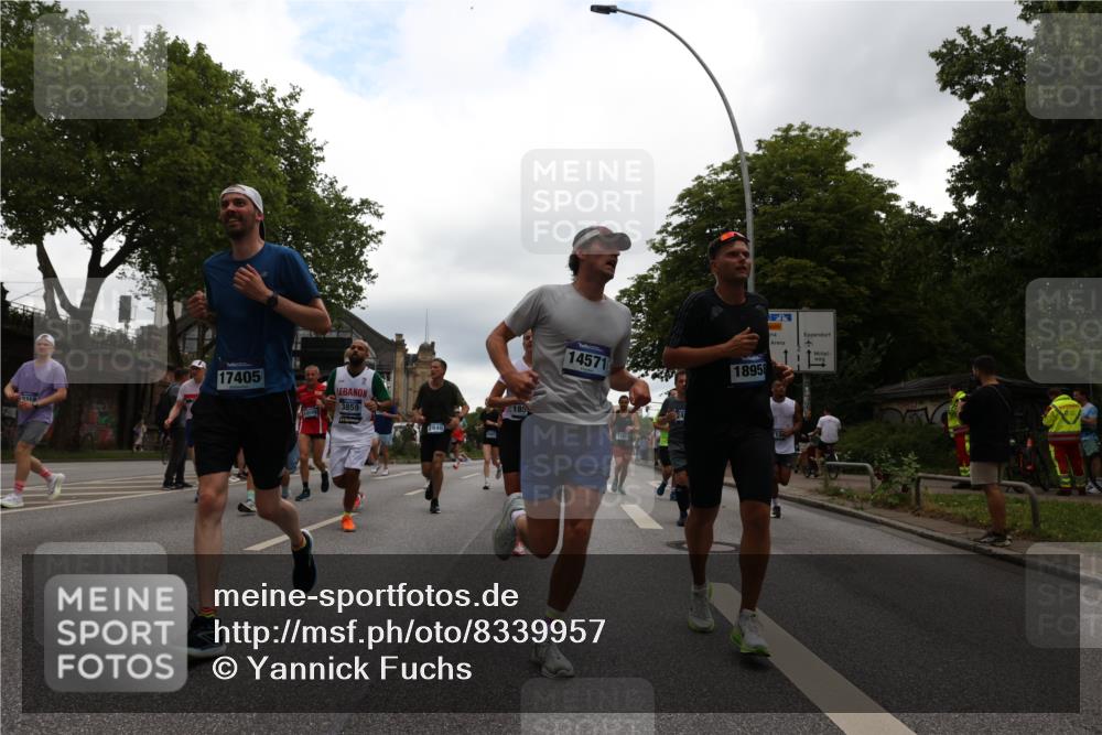 29.06.2025 - hella hamburg halbmarathon Yannick Fuchs http://msf.ph/oto/8339957 29.06.2025 10:52:06 20KM 1595, 1611, 1833, 2488, 2656, 2840, 2907, 3251, 3859, 4319, 4426, 4467, 4502, 4632, 4708, 4833, 5277, 5341, 5926, 6104, 6138, 6147, 6592, 6595, 7082, 7138, 7189, 8322, 8585, 9230, 9316, 9485, 10788, 11394, 11645, 12378, 12585, 12879, 13816, 13880, 14266, 14571, 15217, 15434, 15527, 16531, 17405, 17415, 17827, 18068, 18180, 18492, 18501, 18587, 18762, 18891 meine-sportfotos.de