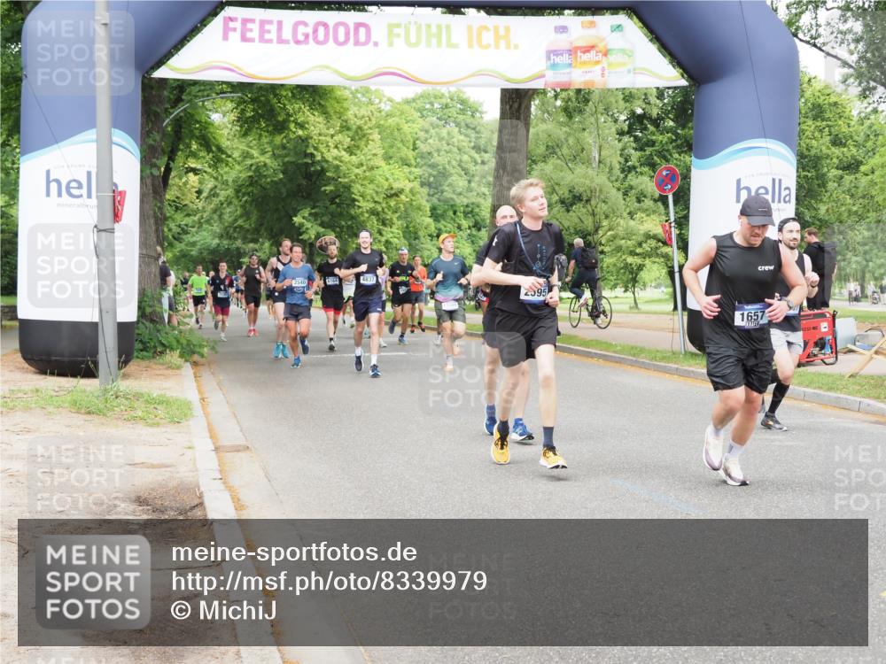 29.06.2025 - hella hamburg halbmarathon MichiJ http://msf.ph/oto/8339979 29.06.2025 10:39:51 Zwischen KM18-KM19 1257, 1657, 2595, 2814, 5020, 5093, 6198, 7383, 7475, 13301, 14198, 14286, 15427 meine-sportfotos.de