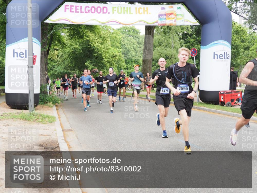 29.06.2025 - hella hamburg halbmarathon MichiJ http://msf.ph/oto/8340002 29.06.2025 10:39:51 Zwischen KM18-KM19 1257, 1657, 2595, 2814, 5020, 5093, 6198, 7383, 7475, 13301, 14198, 14286, 15427 meine-sportfotos.de