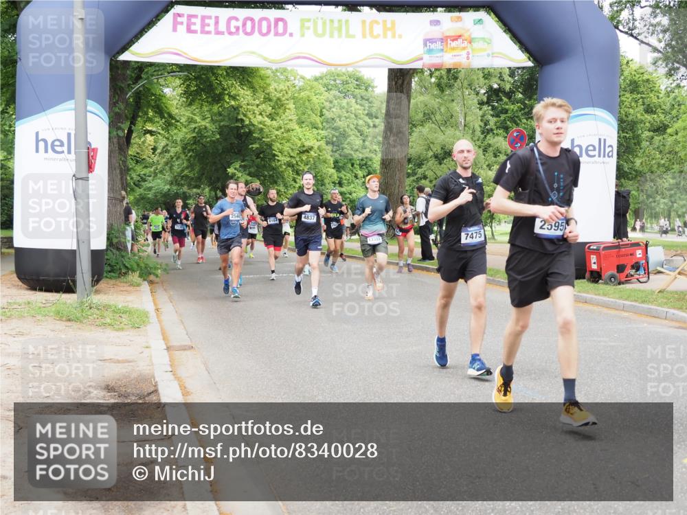 29.06.2025 - hella hamburg halbmarathon MichiJ http://msf.ph/oto/8340028 29.06.2025 10:39:51 Zwischen KM18-KM19 1257, 1657, 2595, 2814, 5020, 5093, 6198, 7383, 7475, 13301, 14198, 14286, 15427 meine-sportfotos.de