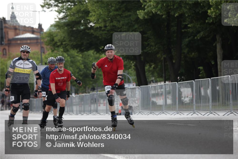 29.06.2025 - hella hamburg halbmarathon Jannik Wohlers http://msf.ph/oto/8340034 29.06.2025 09:02:05 Lombardsbrücke  meine-sportfotos.de