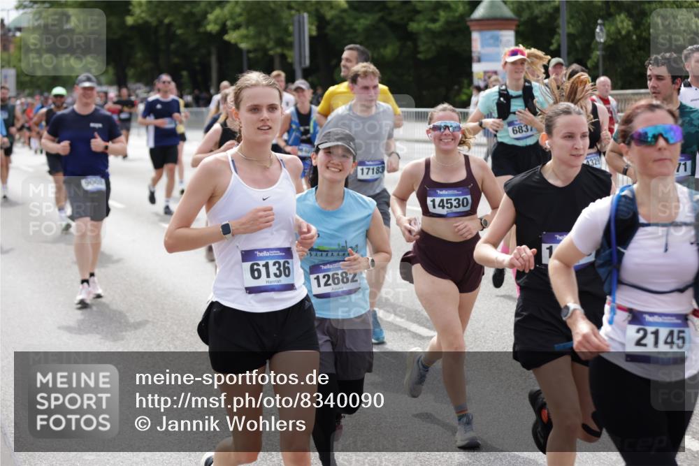 29.06.2025 - hella hamburg halbmarathon Jannik Wohlers http://msf.ph/oto/8340090 29.06.2025 10:41:44 Lombardsbrücke 1039, 1624, 1752, 2145, 2523, 2974, 3276, 3326, 3568, 4329, 4735, 4736, 4885, 5419, 5671, 6136, 6153, 6430, 6436, 6837, 6846, 6917, 7357, 8014, 8712, 8908, 9008, 9223, 9370, 10027, 10623, 10734, 11017, 11024, 11074, 11075, 11207, 11464, 11468, 11617, 11840, 11841, 12162, 12403, 12682, 12715, 12725, 12903, 12904, 13205, 13456, 13715, 14108, 14129, 14158, 14381, 14486, 14530, 15155, 15311, 16743, 17423, 18137 meine-sportfotos.de