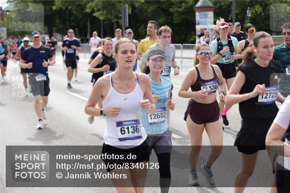 29.06.2025 - hella hamburg halbmarathon Jannik Wohlers http://msf.ph/oto/8340126 29.06.2025 10:41:44 Lombardsbrücke 1039, 1624, 1752, 2145, 2523, 2974, 3276, 3326, 3568, 4329, 4735, 4736, 4885, 5419, 5671, 6136, 6153, 6430, 6436, 6837, 6846, 6917, 7357, 8014, 8712, 8908, 9008, 9223, 9370, 10027, 10623, 10734, 11017, 11024, 11074, 11075, 11207, 11464, 11468, 11617, 11840, 11841, 12162, 12403, 12682, 12715, 12725, 12903, 12904, 13205, 13456, 13715, 14108, 14129, 14158, 14381, 14486, 14530, 15155, 15311, 16743, 17423, 18137 meine-sportfotos.de