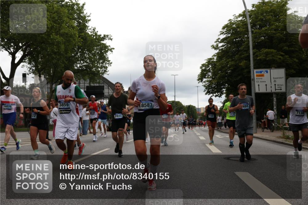 29.06.2025 - hella hamburg halbmarathon Yannick Fuchs http://msf.ph/oto/8340155 29.06.2025 10:52:07 20KM 1595, 1611, 1833, 2488, 2656, 2840, 2907, 3251, 3859, 4319, 4467, 4502, 4632, 4708, 4833, 5277, 5341, 5926, 6104, 6138, 6147, 6592, 6595, 7082, 7138, 7189, 7856, 8322, 8585, 9230, 9316, 9485, 10319, 10788, 11394, 11645, 12378, 12495, 12585, 12879, 13287, 13816, 13880, 14266, 14571, 15197, 15217, 15434, 15527, 16531, 17405, 17415, 17827, 18068, 18180, 18492, 18501, 18587, 18762, 18891 meine-sportfotos.de