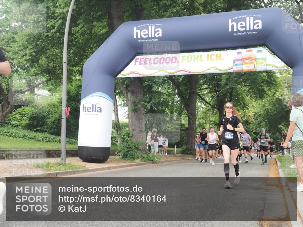 29.06.2025 - hella hamburg halbmarathon KatJ http://msf.ph/oto/8340164 29.06.2025 10:48:20 Zwischen KM18-KM19 2911, 5613, 5870, 7306, 8177 meine-sportfotos.de