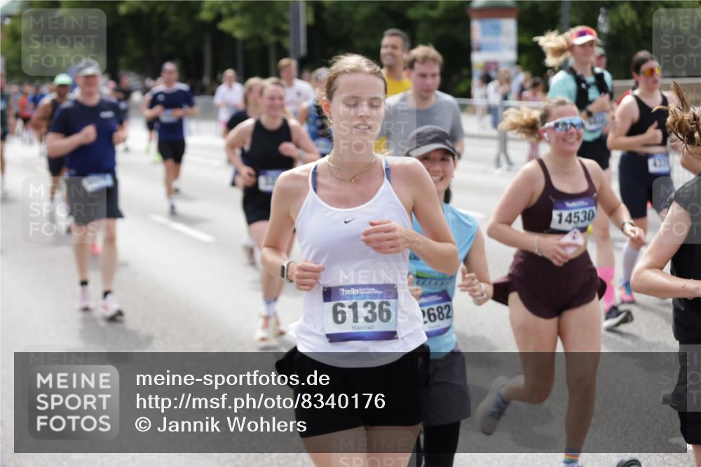 29.06.2025 - hella hamburg halbmarathon Jannik Wohlers http://msf.ph/oto/8340176 29.06.2025 10:41:44 Lombardsbrücke 1039, 1624, 1752, 2145, 2523, 2974, 3276, 3326, 3568, 4329, 4735, 4736, 4885, 5419, 5671, 6136, 6153, 6430, 6436, 6837, 6846, 6917, 7357, 8014, 8712, 8908, 9008, 9223, 9370, 10027, 10623, 10734, 11017, 11024, 11074, 11075, 11207, 11464, 11468, 11617, 11840, 11841, 12162, 12403, 12682, 12715, 12725, 12903, 12904, 13205, 13456, 13715, 14108, 14129, 14158, 14381, 14486, 14530, 15155, 15311, 16743, 17423, 18137 meine-sportfotos.de