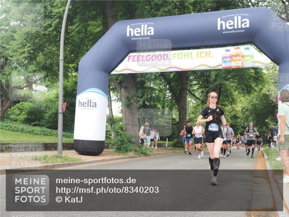 29.06.2025 - hella hamburg halbmarathon KatJ http://msf.ph/oto/8340203 29.06.2025 10:48:21 Zwischen KM18-KM19 2911, 5613, 5870, 7306, 8177 meine-sportfotos.de
