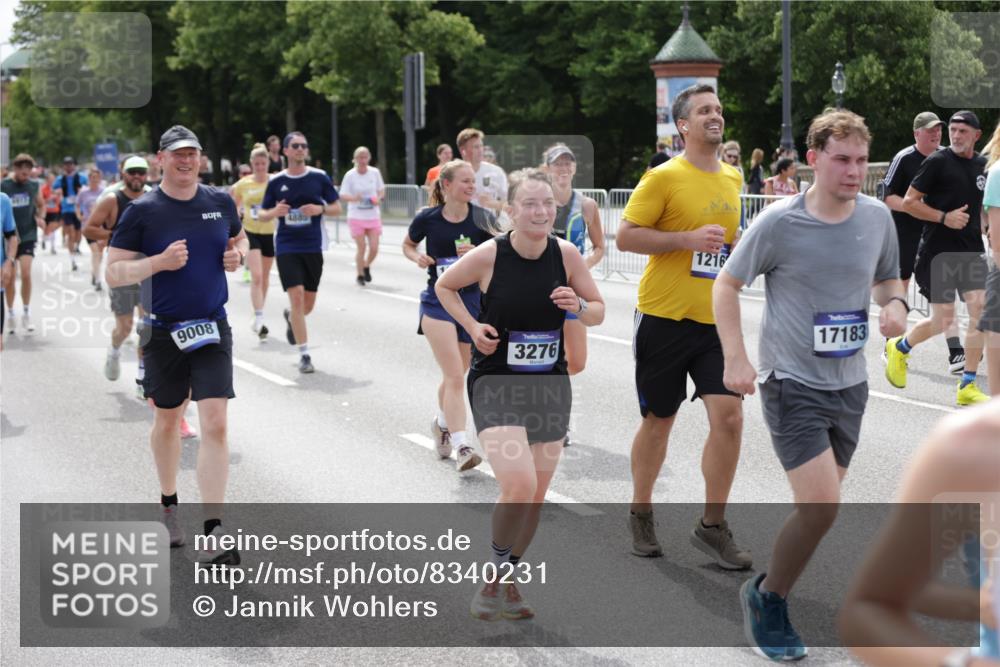 29.06.2025 - hella hamburg halbmarathon Jannik Wohlers http://msf.ph/oto/8340231 29.06.2025 10:41:45 Lombardsbrücke 1039, 1624, 1752, 2145, 2523, 2974, 3276, 3326, 3568, 4329, 4353, 4735, 4736, 4885, 5419, 5671, 6136, 6153, 6837, 6917, 7357, 8014, 8459, 8712, 8908, 9008, 9223, 9370, 10027, 10623, 10734, 10842, 11017, 11024, 11074, 11075, 11207, 11464, 11468, 11617, 11840, 11841, 12162, 12403, 12682, 12715, 12725, 12903, 12904, 13205, 13456, 13715, 13952, 13953, 14108, 14129, 14158, 14381, 14486, 14530, 14585, 15155, 15311, 16743, 17423, 18137 meine-sportfotos.de