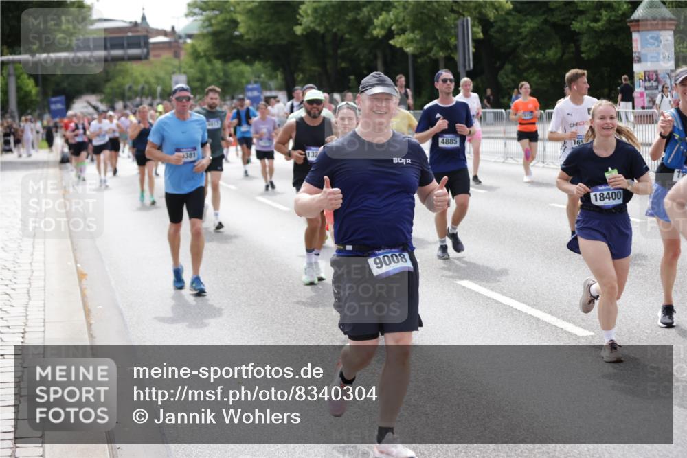 29.06.2025 - hella hamburg halbmarathon Jannik Wohlers http://msf.ph/oto/8340304 29.06.2025 10:41:46 Lombardsbrücke 1039, 1624, 1752, 2145, 2523, 2974, 3276, 3326, 3568, 4329, 4353, 4735, 4736, 4885, 5419, 5671, 6136, 6153, 6837, 6917, 7357, 8014, 8459, 8712, 8908, 9008, 9223, 9370, 10027, 10734, 10842, 11024, 11074, 11075, 11207, 11464, 11468, 11840, 11841, 12162, 12403, 12682, 12725, 12854, 12903, 12904, 13205, 13456, 13715, 13952, 13953, 14108, 14129, 14158, 14328, 14381, 14486, 14530, 14585, 15155, 15311, 16743, 17423, 18137 meine-sportfotos.de