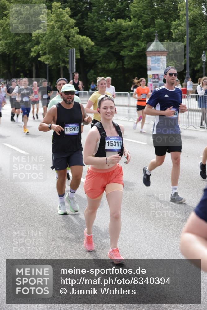 29.06.2025 - hella hamburg halbmarathon Jannik Wohlers http://msf.ph/oto/8340394 29.06.2025 10:41:47 Lombardsbrücke 1039, 1624, 1752, 2145, 2523, 2974, 3276, 3326, 3568, 4329, 4353, 4735, 4736, 4885, 5419, 5671, 6136, 6153, 6828, 6837, 6917, 7357, 8014, 8459, 8712, 9008, 9223, 9370, 10027, 10734, 10842, 11074, 11075, 11207, 11464, 11468, 11840, 11841, 12162, 12403, 12682, 12725, 12854, 12903, 12904, 13205, 13456, 13715, 13952, 13953, 14108, 14129, 14158, 14328, 14381, 14486, 14530, 14585, 15155, 15311, 16743, 17423, 18137 meine-sportfotos.de