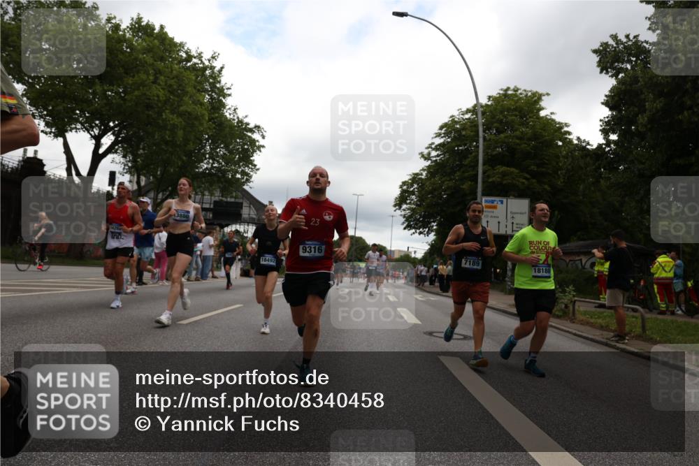 29.06.2025 - hella hamburg halbmarathon Yannick Fuchs http://msf.ph/oto/8340458 29.06.2025 10:52:09 20KM 1319, 1595, 1833, 2488, 2656, 2840, 2907, 3251, 3859, 4319, 4502, 4632, 4708, 4833, 5277, 5341, 5926, 6104, 6138, 6147, 6592, 6595, 7082, 7138, 7189, 7856, 8322, 8585, 9230, 9316, 9485, 10020, 10319, 10788, 11394, 11645, 11846, 12378, 12495, 12585, 12879, 13287, 13512, 13694, 13816, 13880, 14266, 14571, 15197, 15434, 15527, 16189, 16531, 17405, 17415, 17827, 18068, 18180, 18492, 18501, 18587, 18891 meine-sportfotos.de