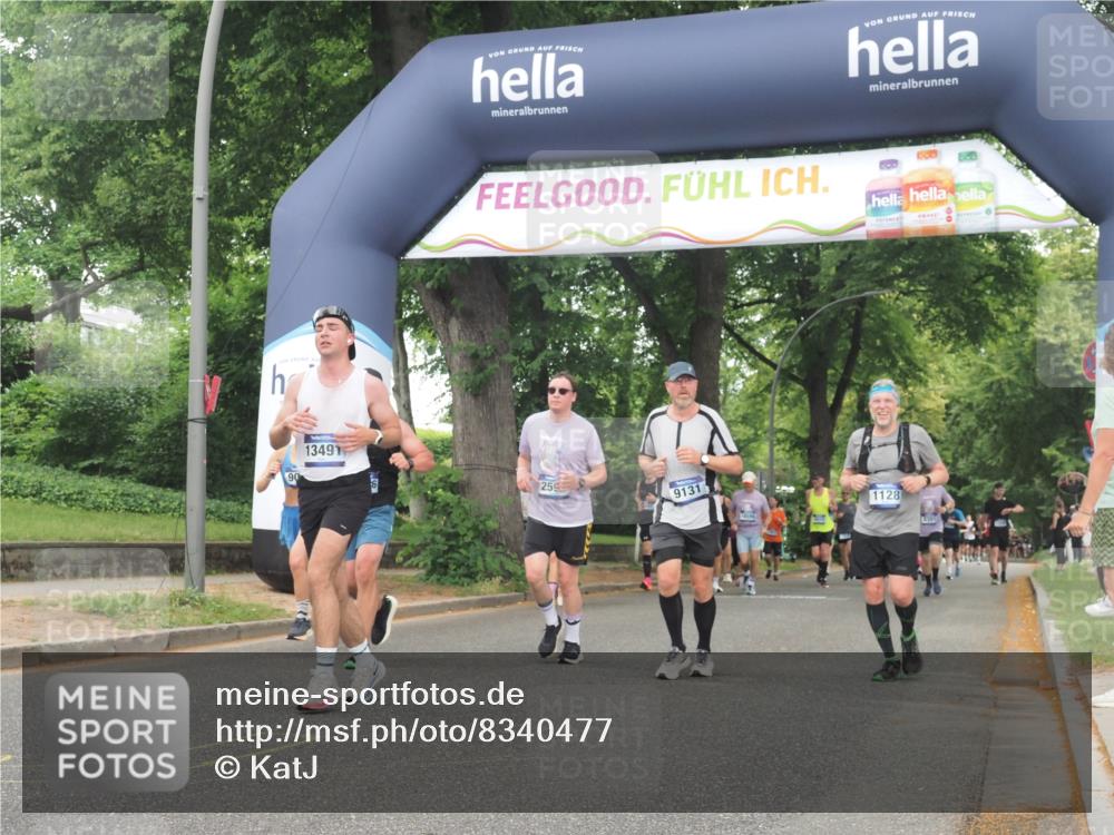29.06.2025 - hella hamburg halbmarathon KatJ http://msf.ph/oto/8340477 29.06.2025 10:48:25 Zwischen KM18-KM19 1128, 2591 meine-sportfotos.de