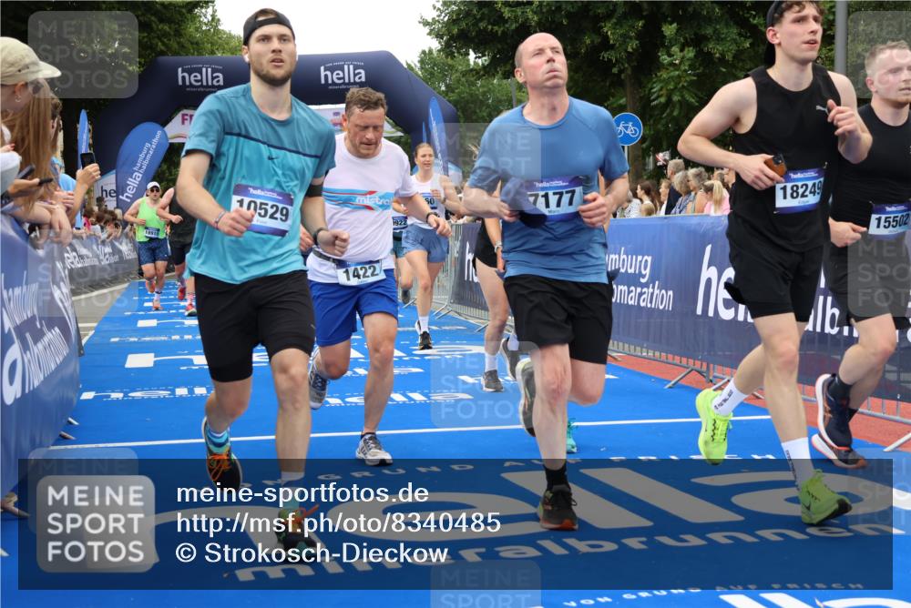 29.06.2025 - hella hamburg halbmarathon Strokosch-Dieckow http://msf.ph/oto/8340485 29.06.2025 10:53:48 Ziel 1422, 1706, 1870, 2082, 2518, 5607, 6260, 6877, 7177, 7395, 7973, 8285, 8335, 9922, 10529, 10891, 12413, 14026, 14175, 14702, 14818, 15502, 16477, 16538, 17482, 17740, 18249, 18418, 18487, 18514, 18759, 18831, 18879, 18915, 19177 meine-sportfotos.de